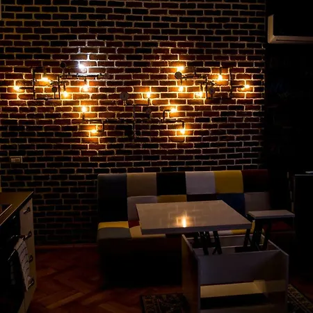 Steampunk Downtown Studio Апартаменти *