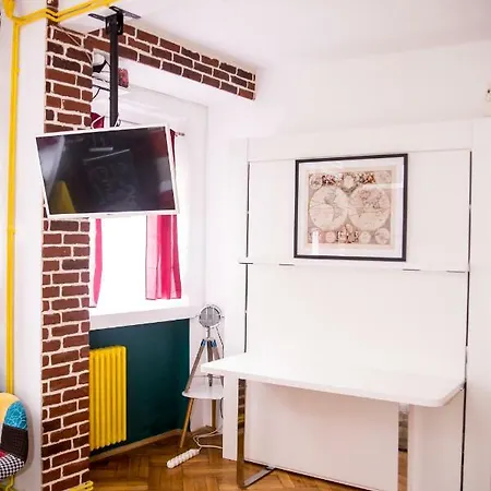Steampunk Downtown Studio Бухарест